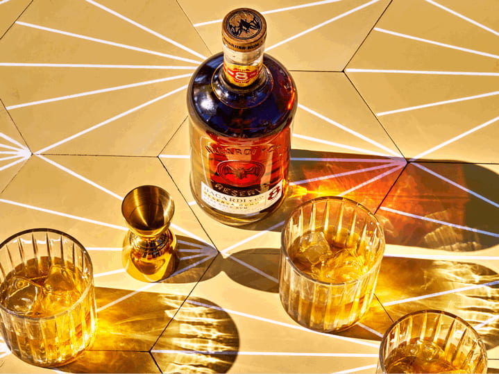 BACARDÍ Ocho on the rocks