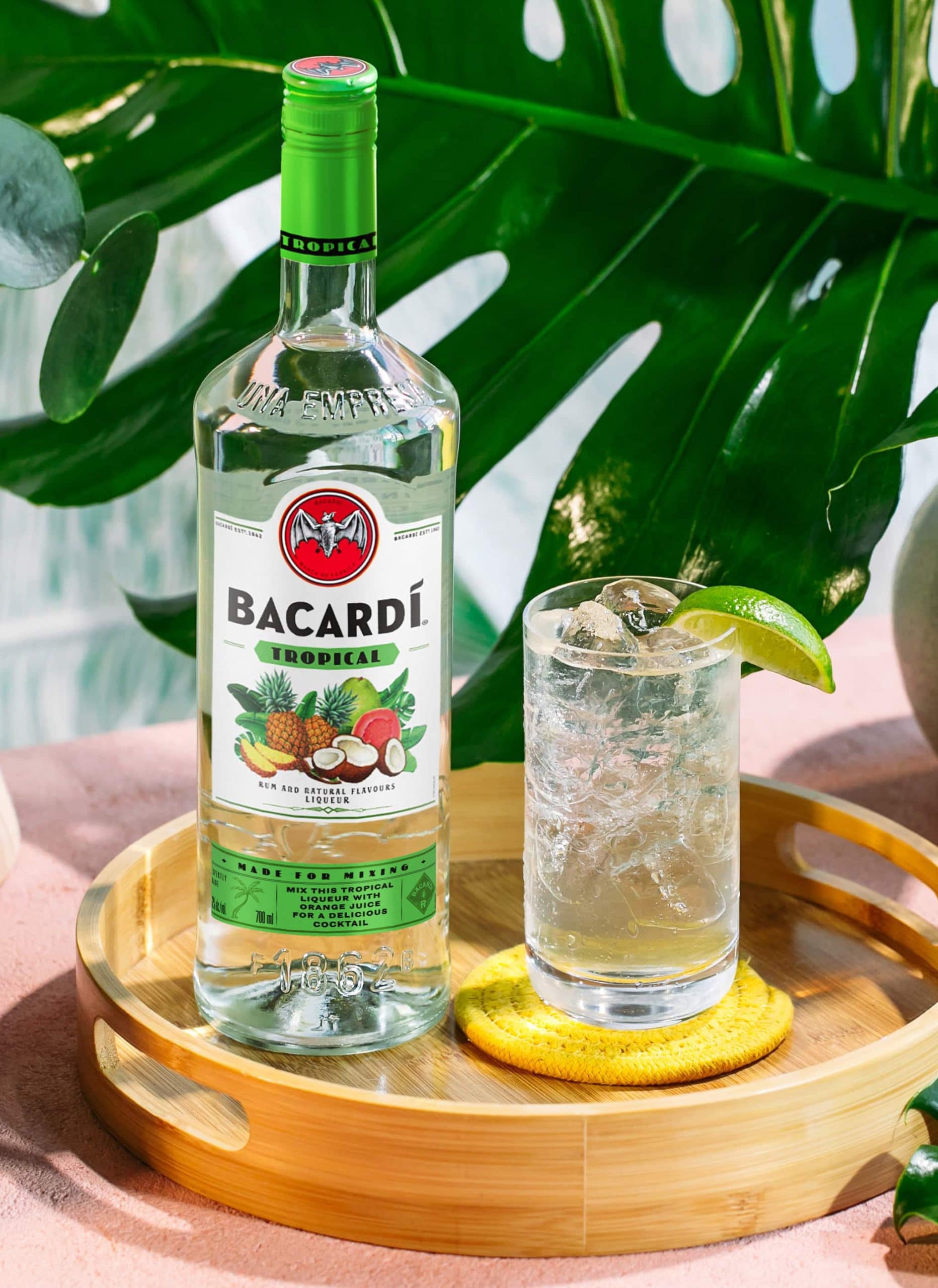 BACARDÍ Tropical Flavored Rum Ananas, Kokosnuss und Aromen der Guave