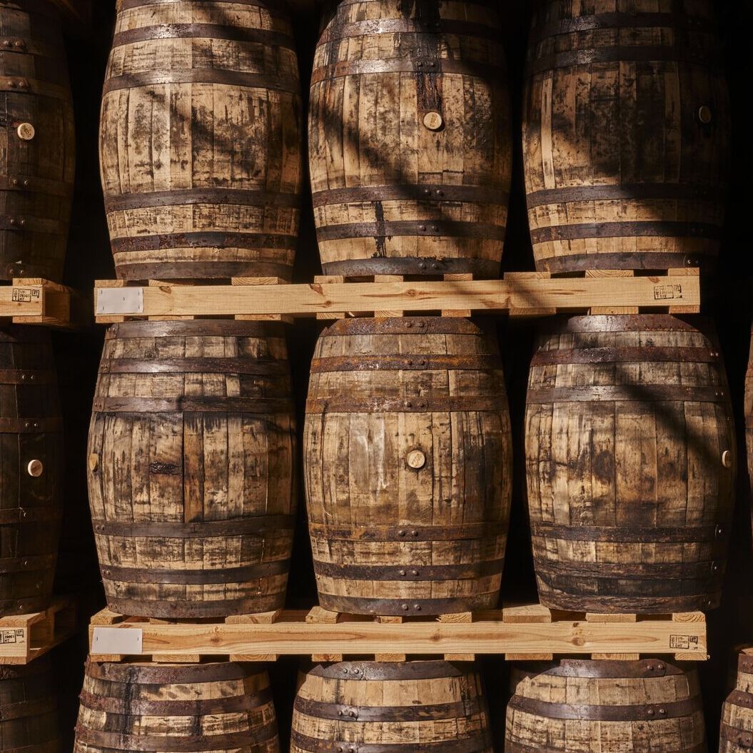 FY23_Global_Bacardi_Barrels119229_AdvertisingAsset_CasaBacardi-1