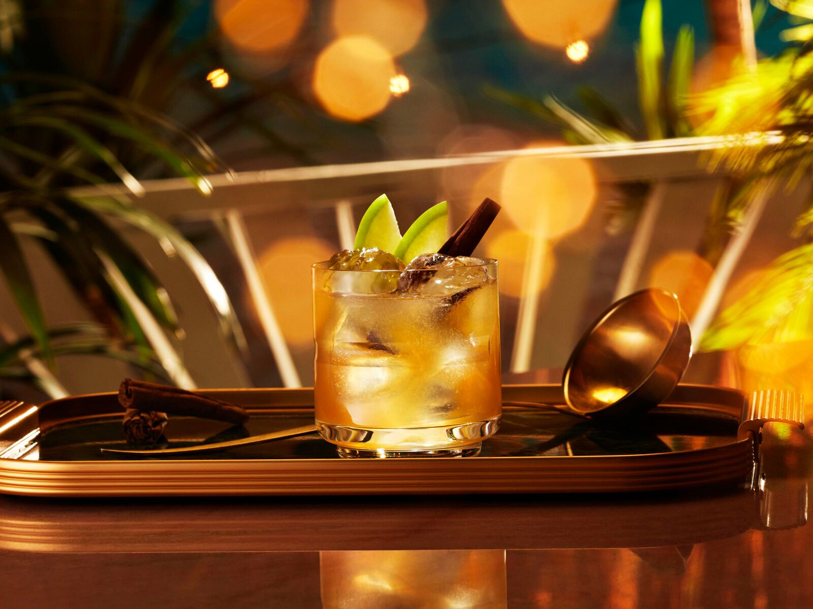 Receta del cóctel Conga Cómo preparar un cóctel Conga BACARDÍ ES