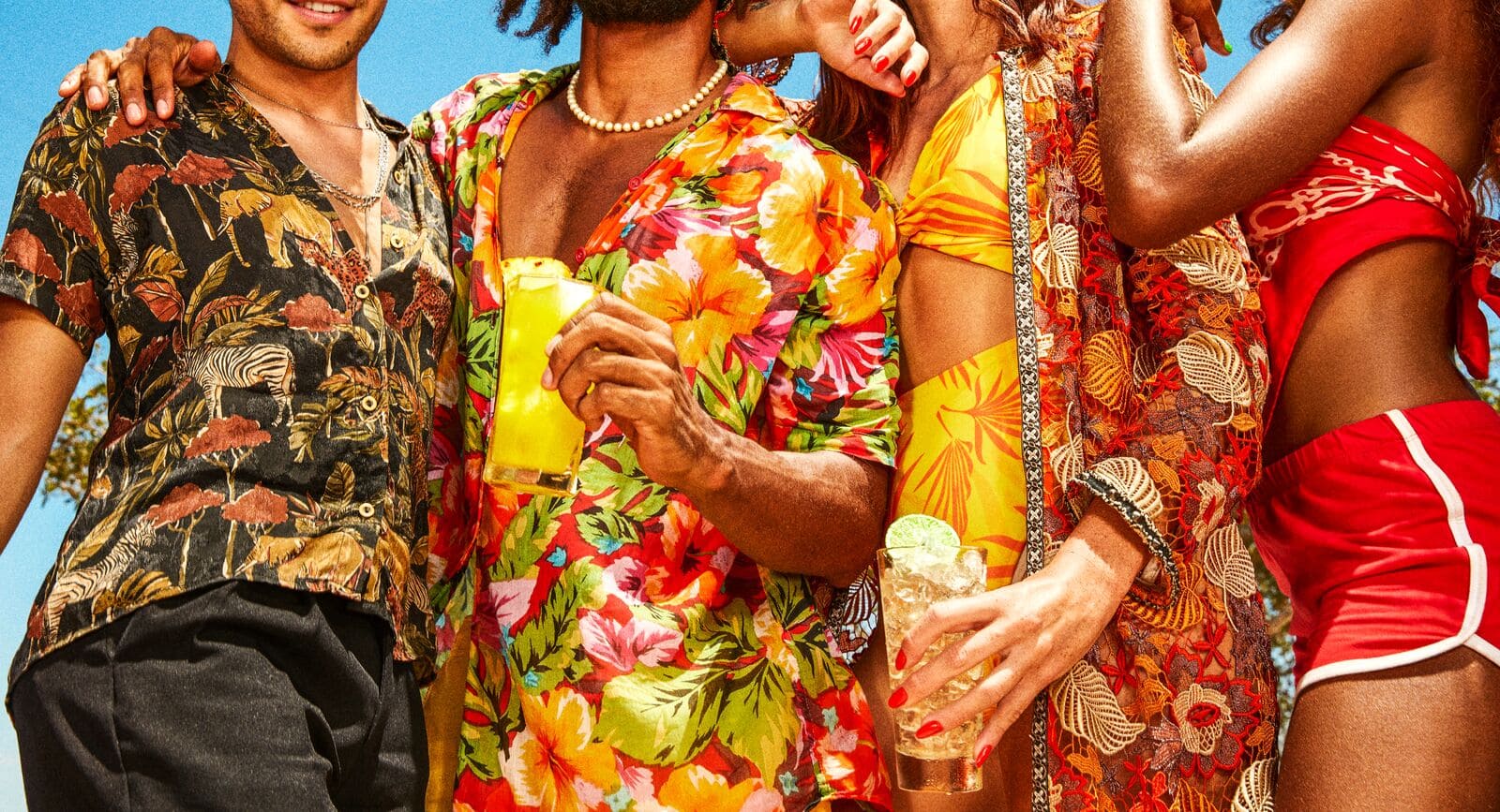 FY22_Bacardi_Social-Shoot_Beach_Coconut-Pineapple_Tropical-Soda_Global (3) (1)