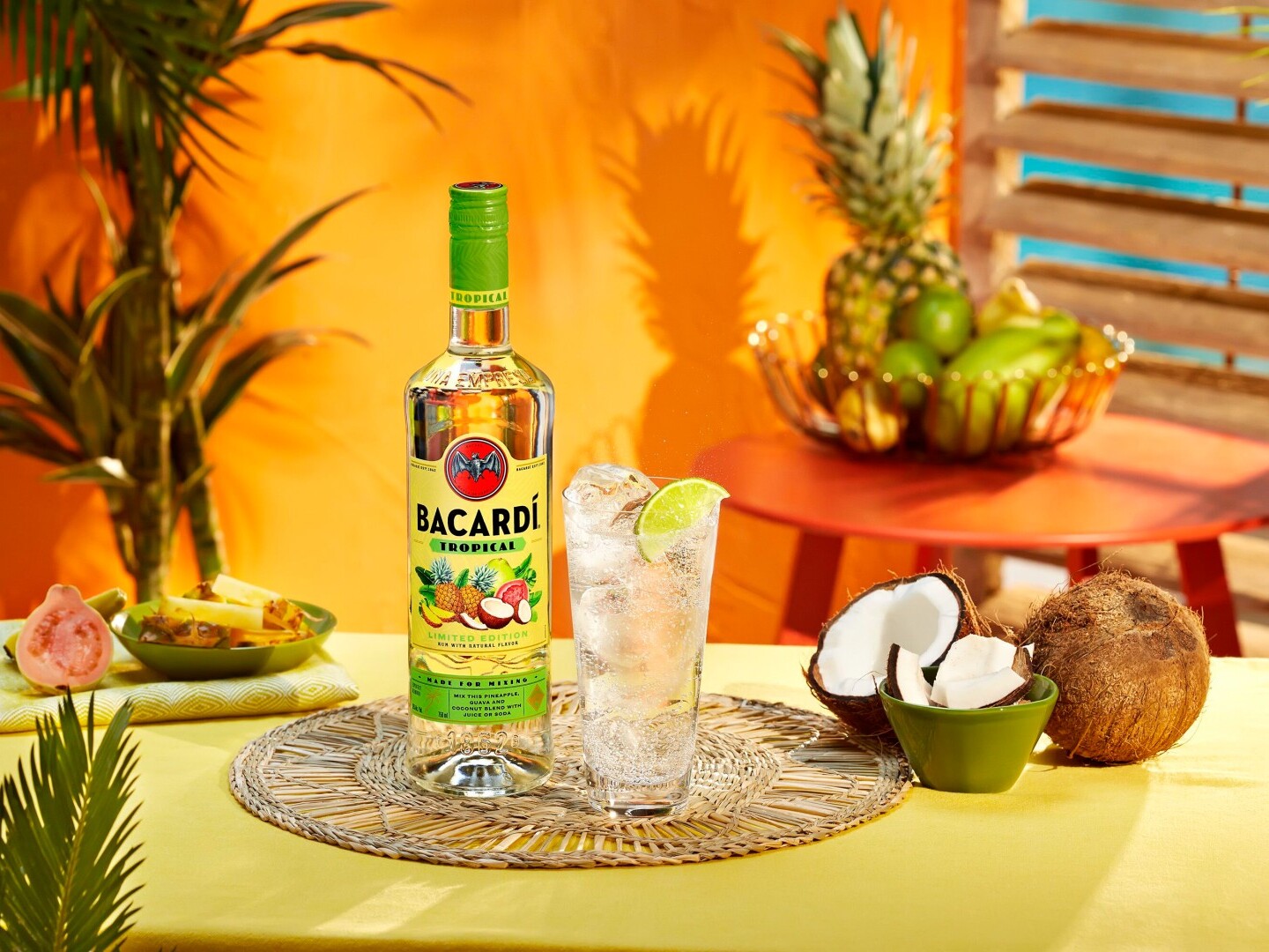 FY21_Bacardi_Lifestyleproduct_Outdoor_Tropical_Soda (2) (1) (1)